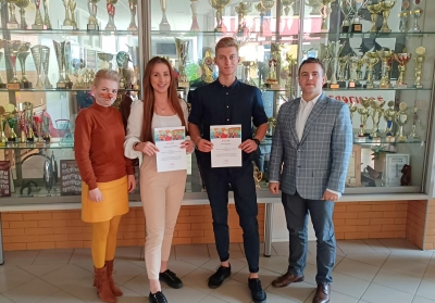 Stypendium Świętego Mikołaja dla zdolnych i zaangażowanym społecznie uczni&oacute;w naszej szkoły.