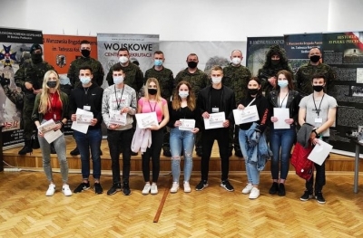 Kadeci ZSOiZ z Ciechanowca wykonali pierwszy krok do Skr&oacute;conej Służby Przygotowawczej
