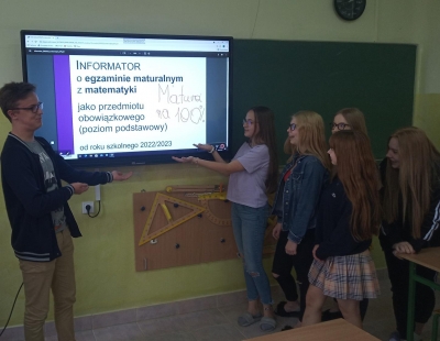 9 nowoczesnych tablic multimedialnych w szkolnych pracowniach!