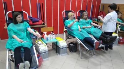 Cenny dar honorowych krwiodawc&oacute;w