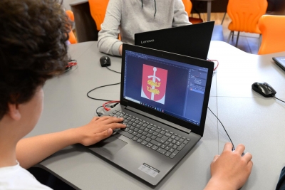 Zajęcia w pracowni grafiki komputerowej