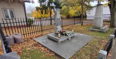 Kultywując pamięć.