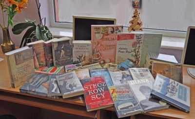 Wzbogacony księgozbi&oacute;r biblioteki szkolnej