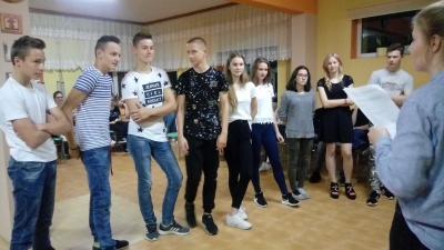 Internackie otrzęsiny