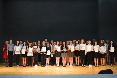 II miejsce Natalii Zi&oacute;łkowskiej z kl. III OSSP na  Szesnastym Powiatowym Dyktandzie Gimnazjalist&oacute;w