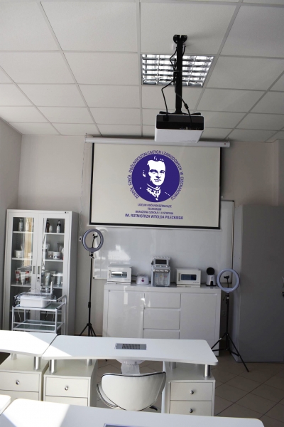 Nowoczesna pracownia fryzjerska i kosmetyczna w ZSOiZ Ciechanowcu!