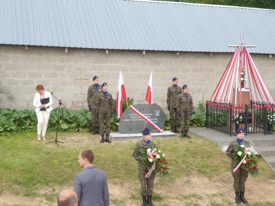 Upamiętnienie dw&oacute;ch nieznanych żołnierzy